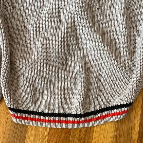 Signature8 Women’s Grey Knit Cross Front Sweater Size S - Picture 8 of 9